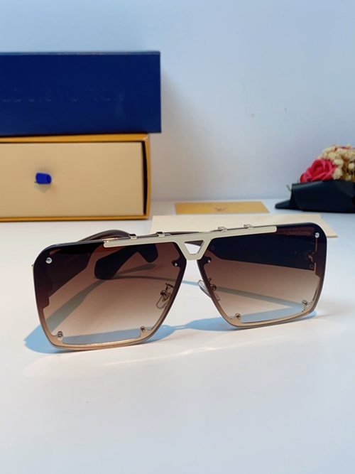 ルイヴィトンサングラス背面デザイン